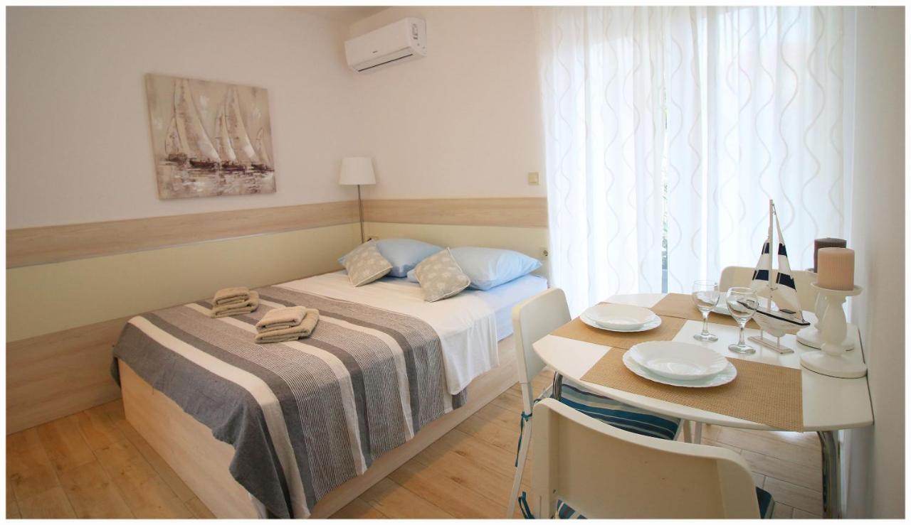 Apartments Sanja Primošten Exterior foto