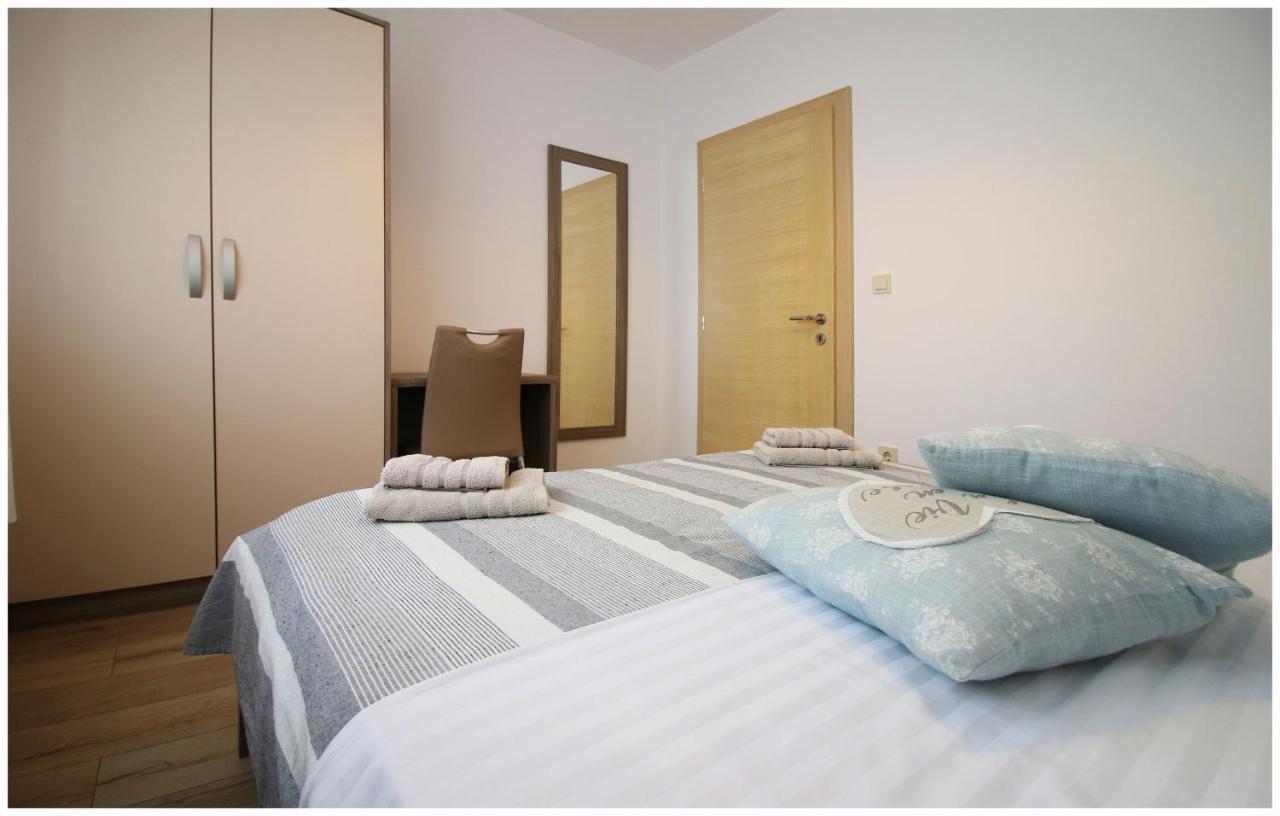 Apartments Sanja Primošten Exterior foto